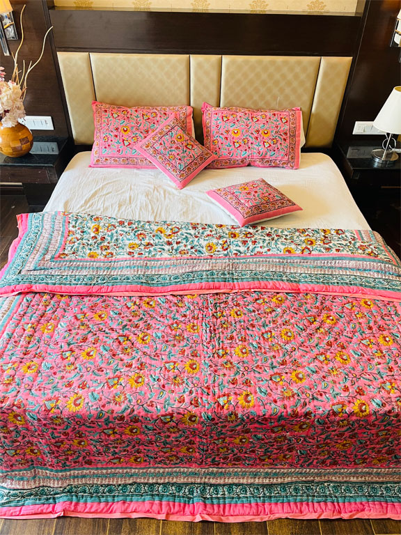Pink vatika hand block print reversible jaipuri razai ( quilt )